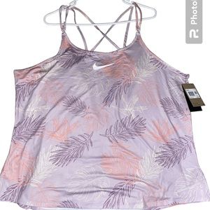 Nike Active Top (PLUS)